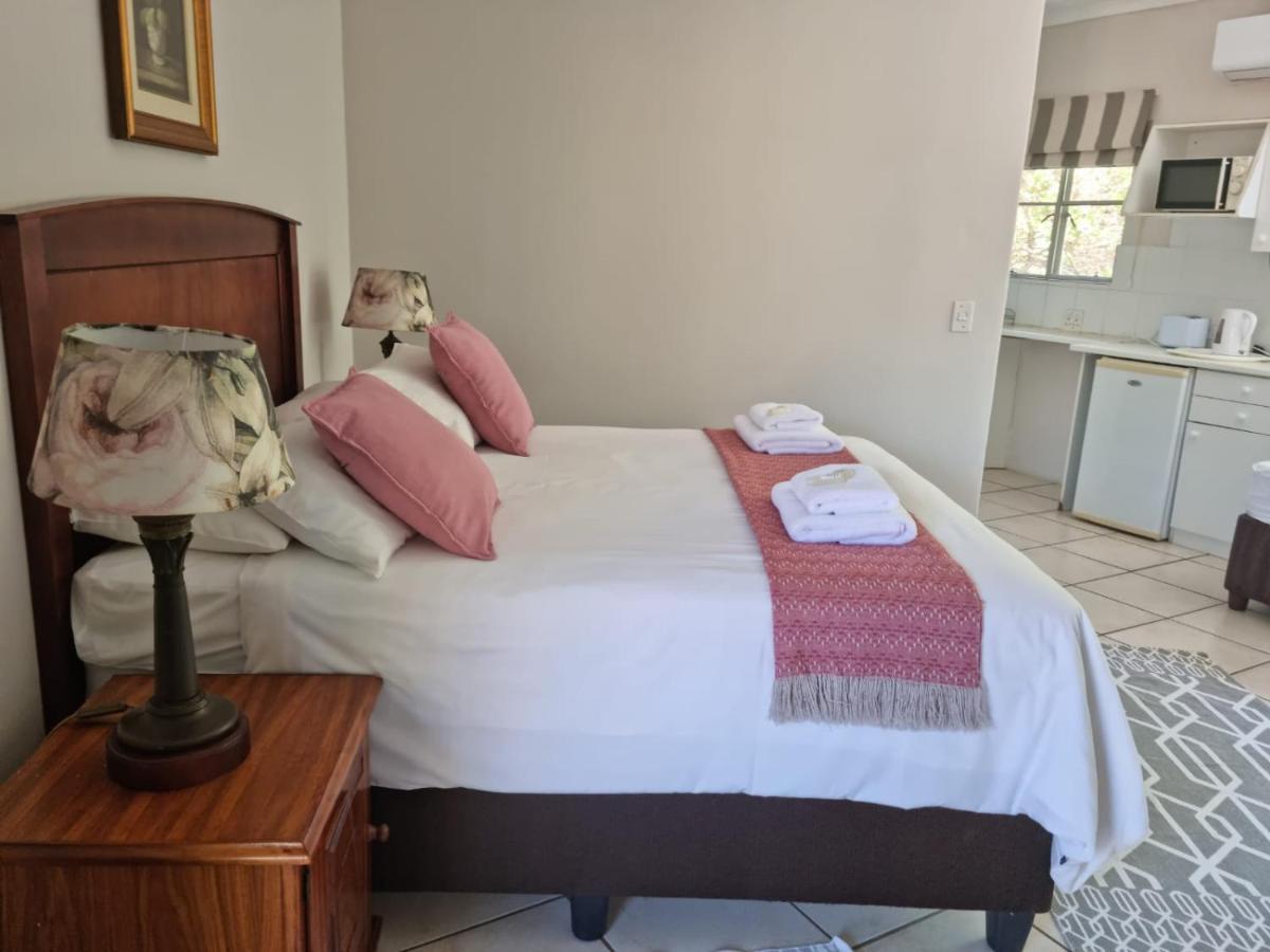 Loerie Guesthouse Hoedspruit Kültér fotó