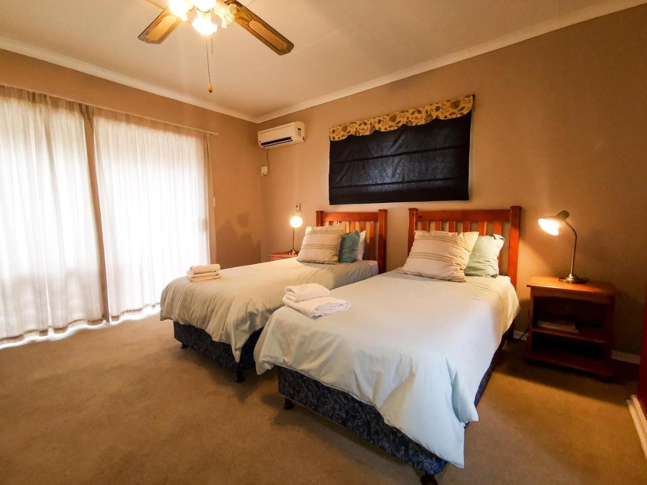 Loerie Guesthouse Hoedspruit Kültér fotó
